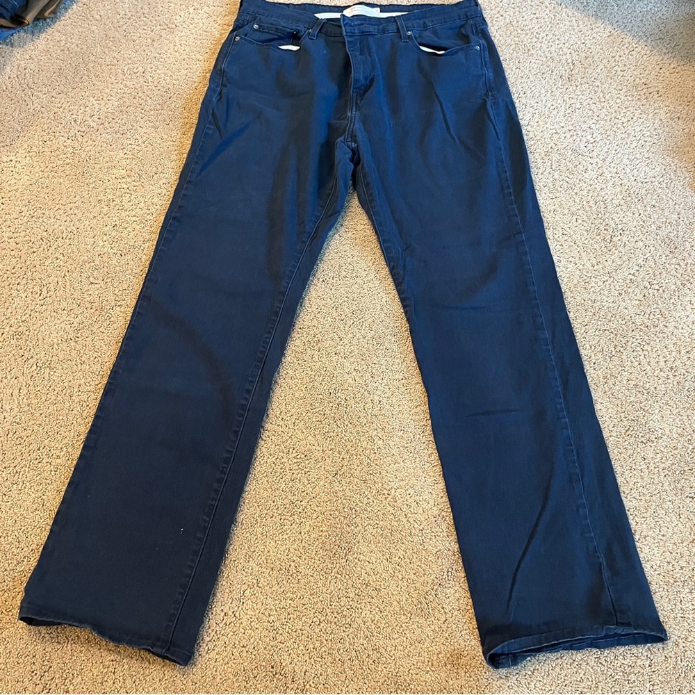 EUC Women’s Levi 505 Straight Jean